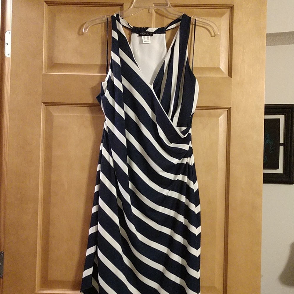 Venus asymmetric dress